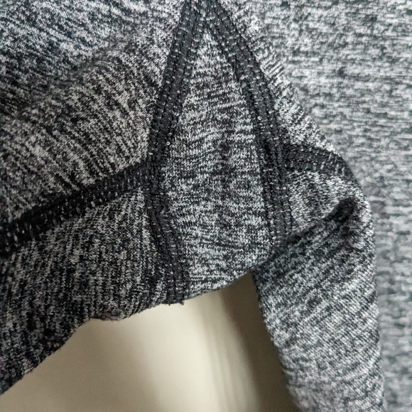 Lululemon Yogi Dance Pant Violet & Grey Ruffles size 8 - Picture 5 of 5